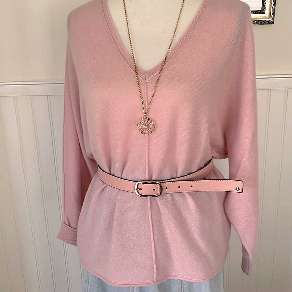 Pilcro for Urban Outfitters Pink Cashmere Sweater VNeckOpen Back Long Sleeve EUC